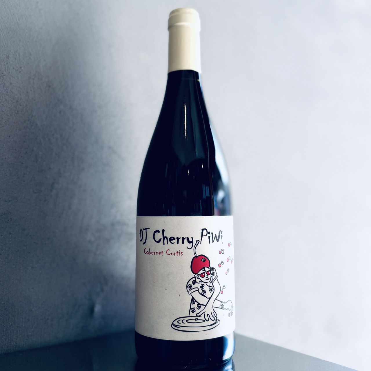 赤）DJ チェリー・ピーヴィー 2022 / ジャン・マリー・ランベール